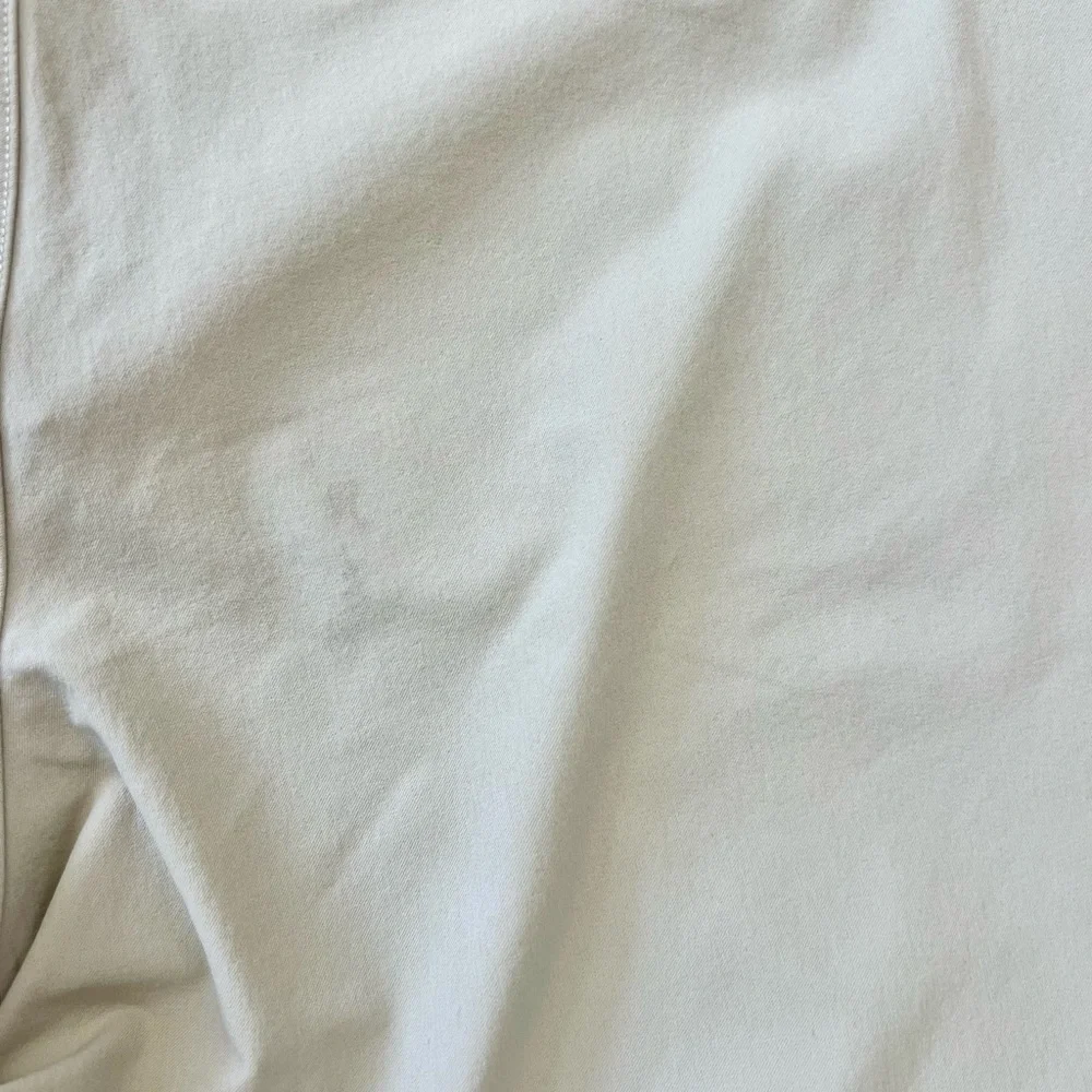 Under Armour Women’s Tan Golf Shorts Stretch Size 6